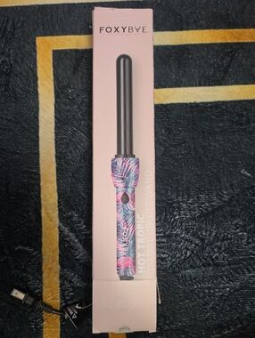 FOXYBAE Pink Floral 25mm Curling Wand